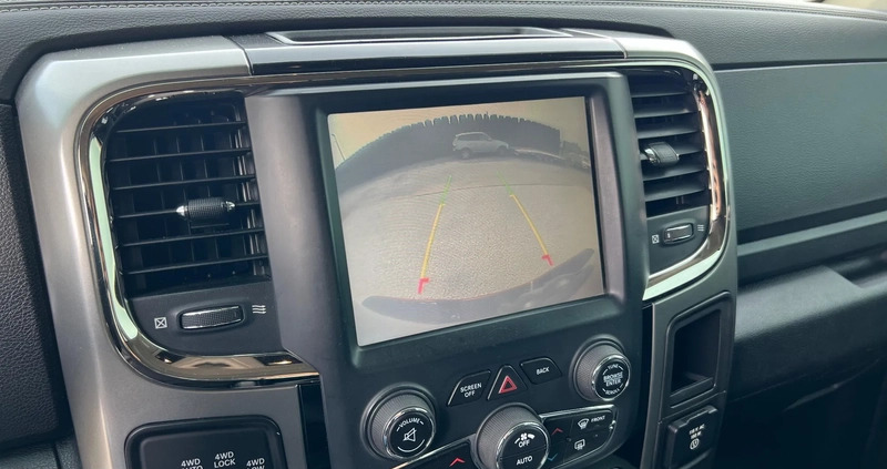 Dodge RAM cena 108900 przebieg: 298000, rok produkcji 2013 z Grójec małe 352